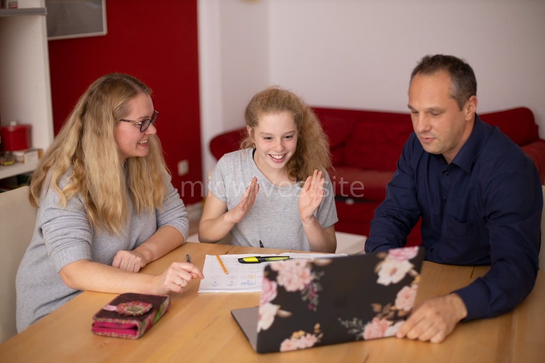 Peaceful parenting background